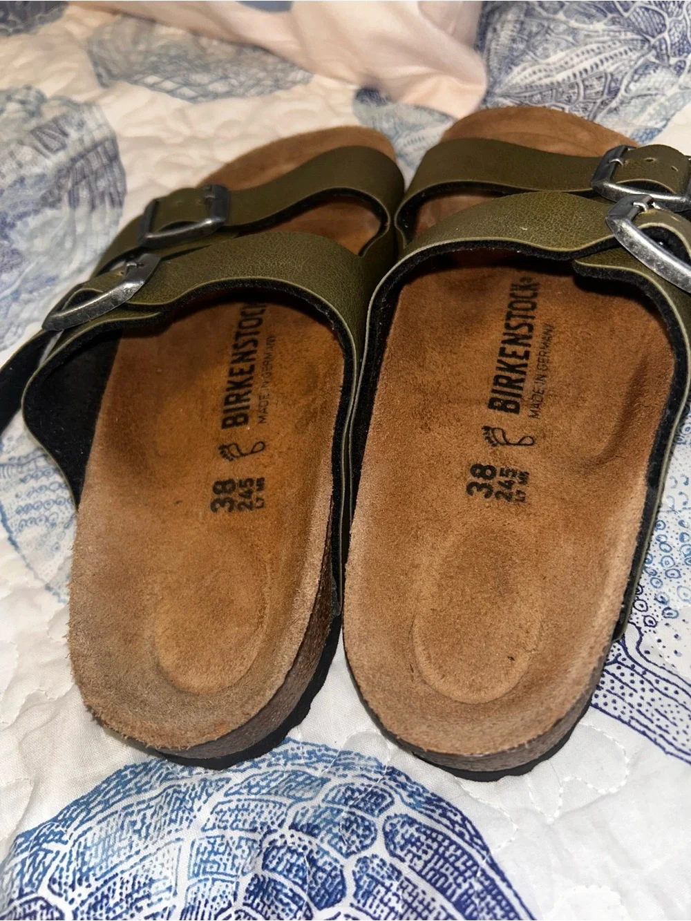 Birkenstock Olive Green Arizona Double Strap Sandals size 38=7/7.5